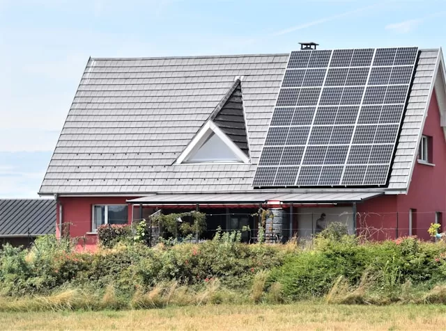 Entretien et maintenance des installations photovoltaïques à Agen , Bordeaux, SUNALYA