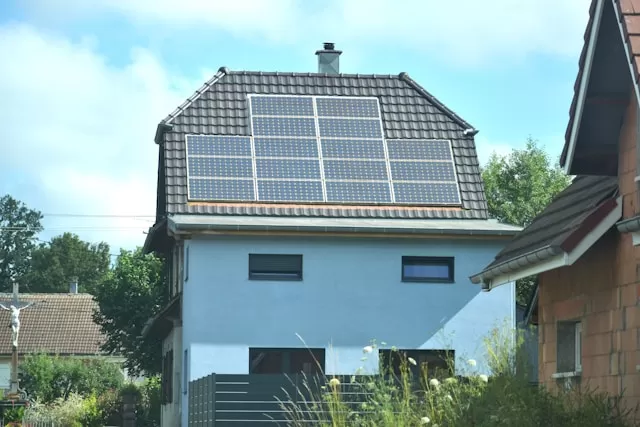 Réglementation et démarches administratives pour installer des panneaux solaires en 2024 à Andernos-les-Bains, Bordeaux, SUNALYA